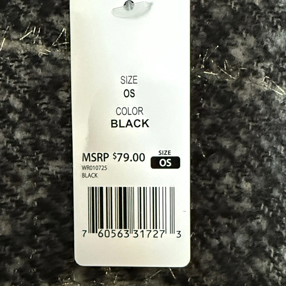 NWT- Women’s Chic Black Woolrich Shawl/Wrap One Size - Picture 10 of 10